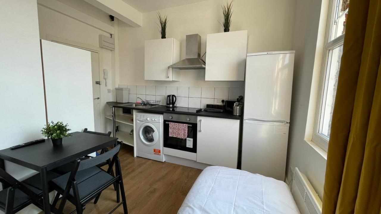 Lovely Studio Flat In The Heart Of Holloway. Λονδίνο Εξωτερικό φωτογραφία